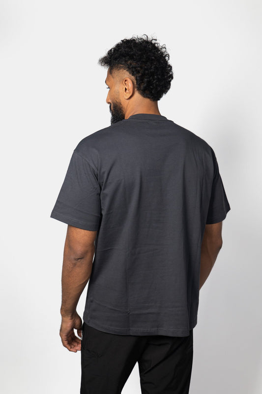 Le tee-shirt coton gris foncé Grappler Era